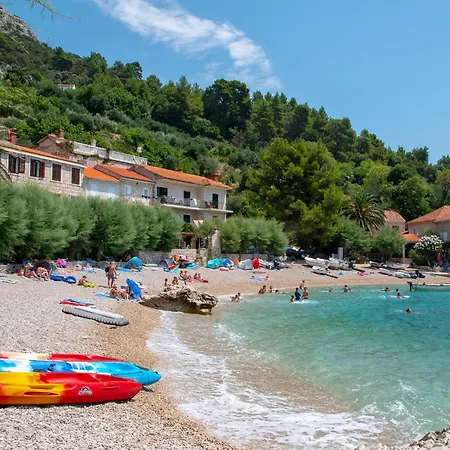 شقة Lovely In Osobljava With Wifi *