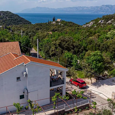 شقة Lovely In Osobljava With Wifi