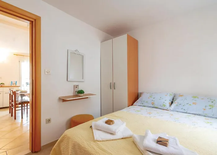 Lovely In Osobljava With Wifi